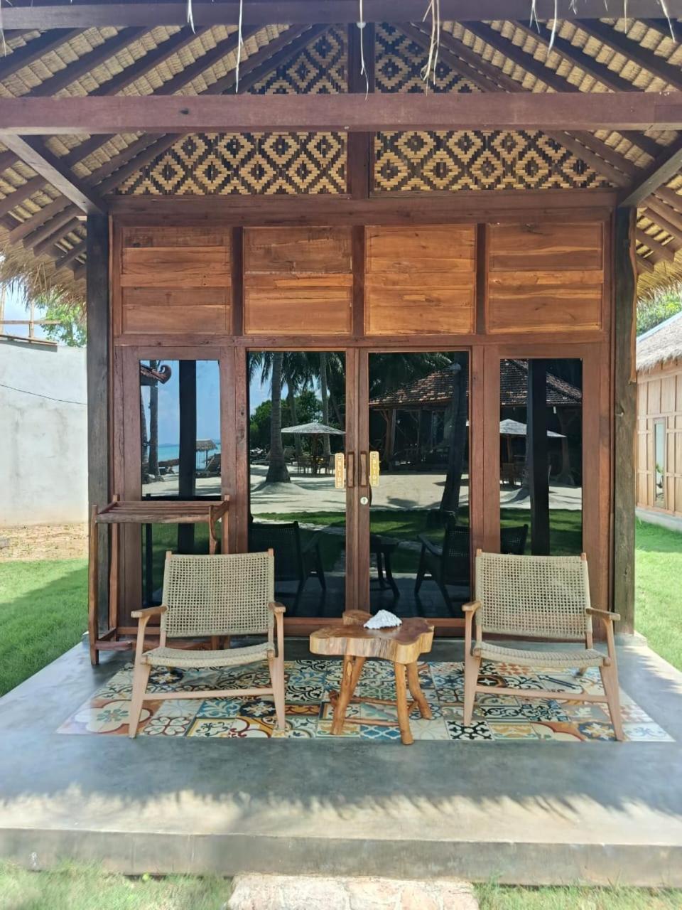 فندق Eco Casa كاريمونجاوا المظهر الخارجي الصورة
